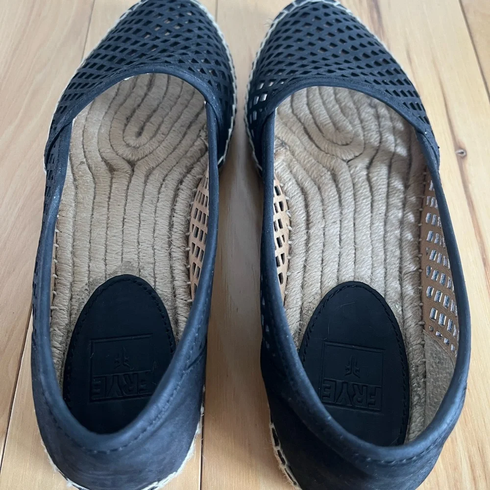 FRYE Lee A Line Perforated Espadrilles Women’s Slip on Shoes Size 8.5